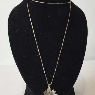 Necklace - Fine Silver domed Floral Mandala Labradorite