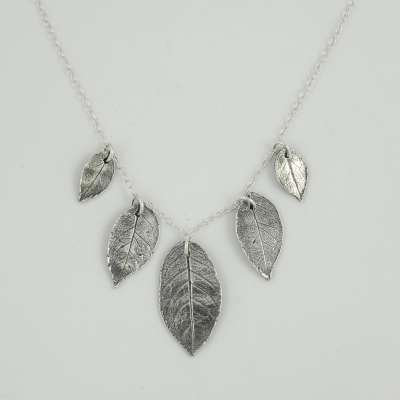 Necklace - Five Rose Leaves