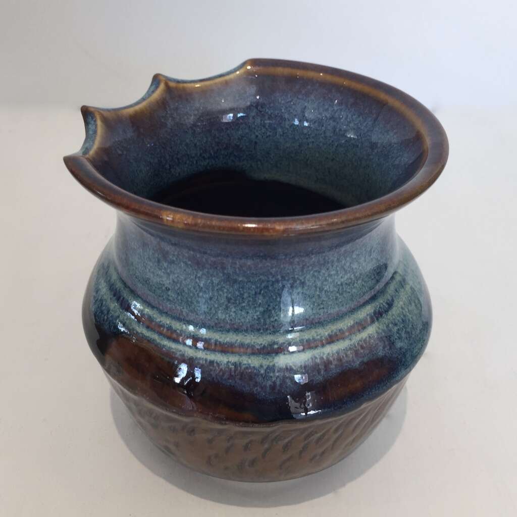 Vase A