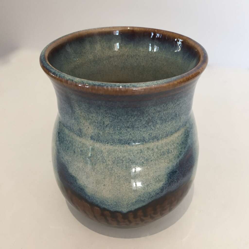 Vase B